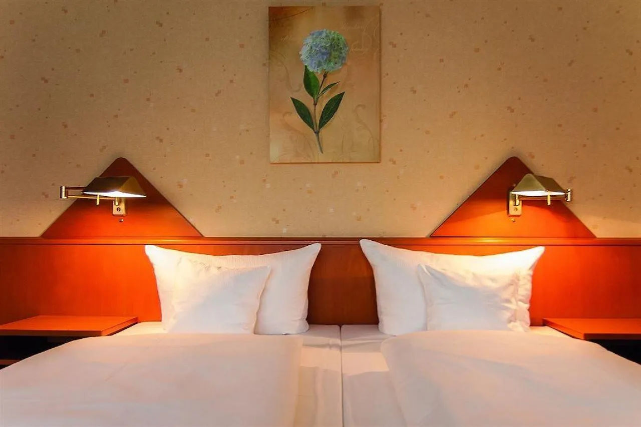 ***  Itm Hotel Deutsches Haus Hamburg Germany