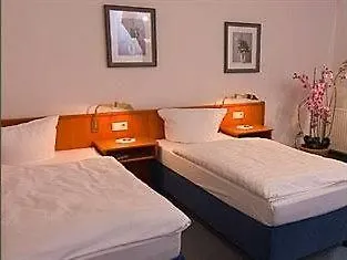 Itm Hotel Deutsches Haus Hamburg Germany