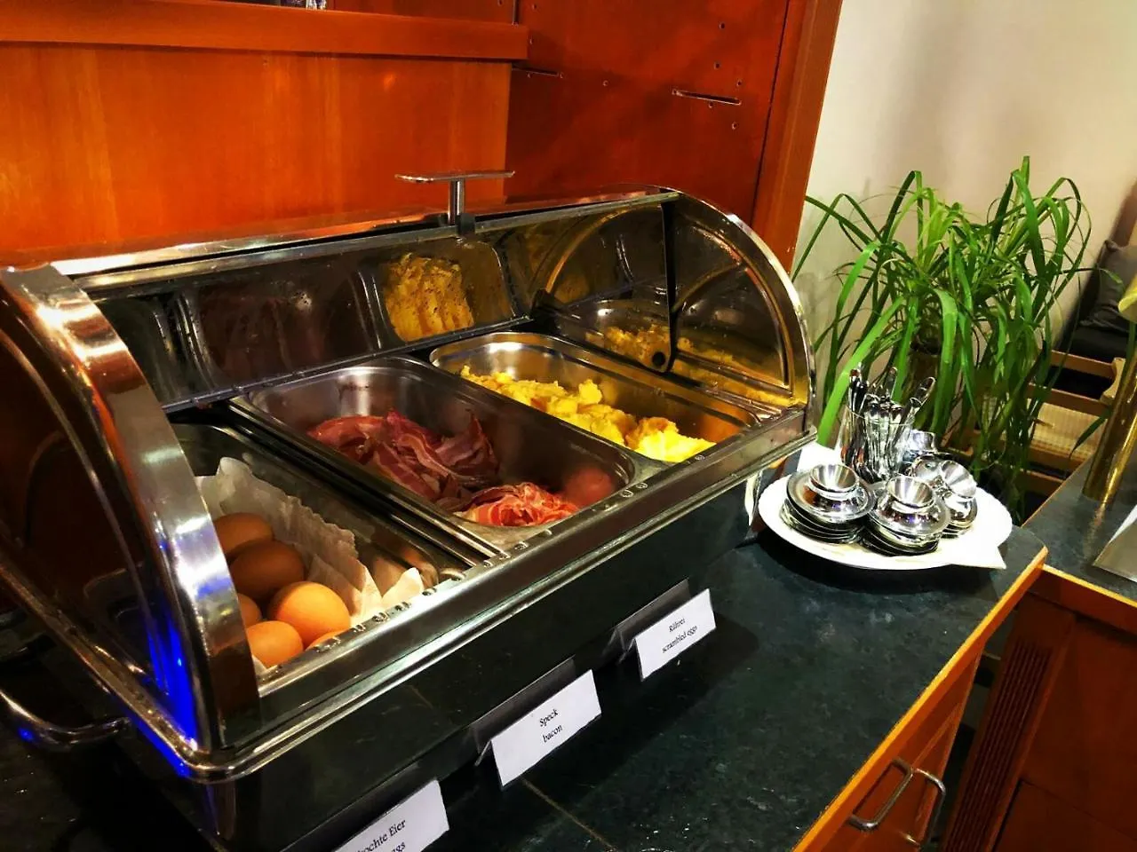 Itm Hotel Deutsches Haus Hamburg Germany